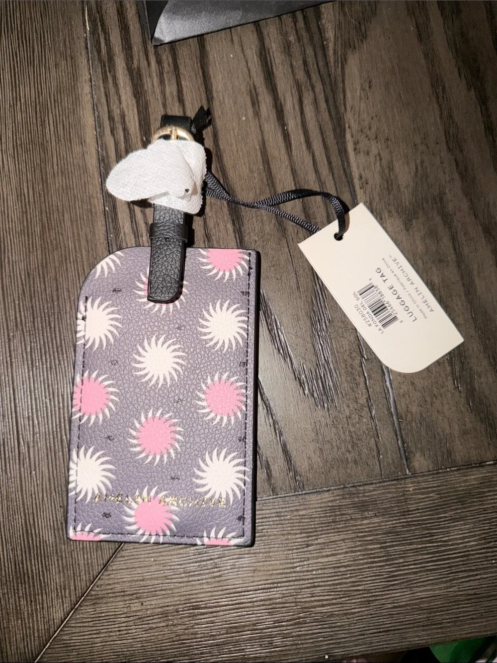 luggage tag
